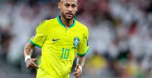 Челси води преговори за Неймар