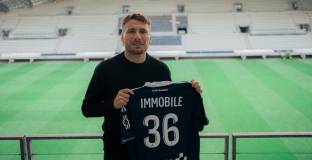 Имобиле подписа с ФК Париж