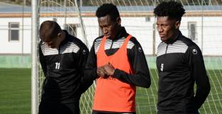 Черно море взе юноша на Тотнъм и защитник, Миланов напусна тима