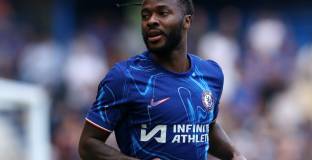 Стърлинг се присъедини към Фейнорд