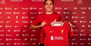 Ливърпул обяви трансфера на Киеза
