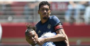 Смолинг: Юнайтед трябва да излезе и да се бори