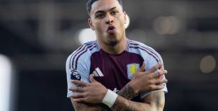 Астън Вила удари Ман Сити