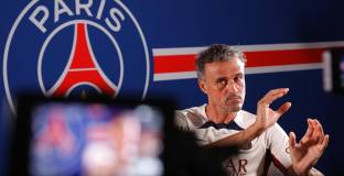 ПСЖ удължи договорите си с Енрике, Хакими, Витиня и Мендеш