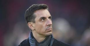 Невил се съмнява, че сезонът ще бъде възобновен