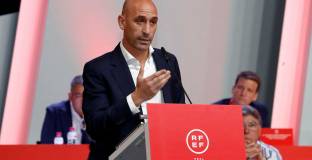 Федерацията на Испания поиска оставката на Рубиалес