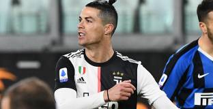 Роналдо подкрепи Ругани и успокои феновете