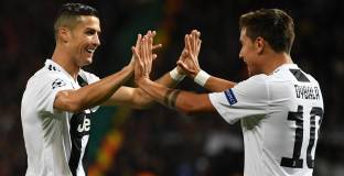 Ювентус взе три точки в Манчестър (видео)