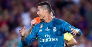 Наказаха Роналдо за 5 мача