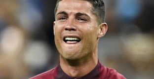 Шаман: Над Роналдо тегне проклятие 