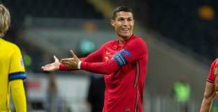 Роналдо се завърна и чупи рекорди (видео)