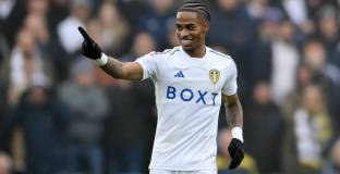 Ливърпул и Тотнъм са сред претендентите за Съмървил