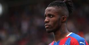 Заха разказа за расистки обиди по време на мачовете