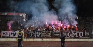 Крушарски се срещна с феновете - те му казаха в очите, че не го искат на Лаута