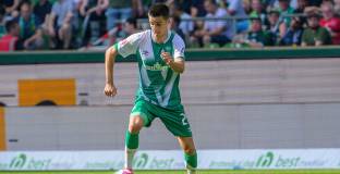 Шефовете на Вердер отхвърлиха оферта за Илия Груев