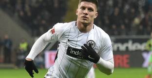 Барселона и Ливърпул следят голмайстор на Бундеслигата