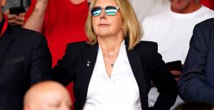 Леви се сбогува с близка сътрудничка 