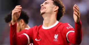 Къртис Джоунс е наказан за три мача