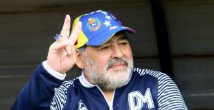 Задържаха бившия доктор на Марадона