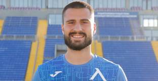  Левски се раздели със Зайков