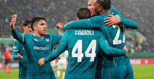 Фиорентина продължава без грешка в ЛК, АЕК вкараха 6 гола на Митко Евтимов