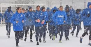 Започна почистването на стадиона в Монтана за мача с ЦСКА 1948