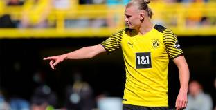  Салихамиджич: Байерн няма да е следващият клуб на Холанд