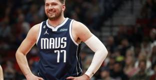 Далас си осигури място в плейофите