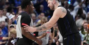 Далас спечели плейофната си серия