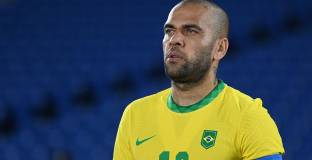 Алвеш ще се присъедини към нов клуб през зимата