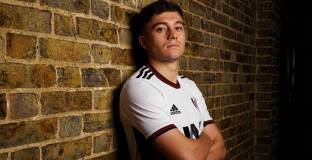  Фулъм подписа с Джеймс и Винисиус 