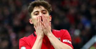 Джеймс: Изхвърлих си телефона когато Лийдс пропадна