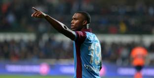  Стъридж напусна Пърт Глори