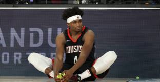 Играч от НБА загуби четирима от семейството си