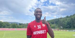 Нападател на ЦСКА ще се подложи на операция