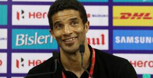 Джеймс: Бербатов изглежда фантастично в тренировките