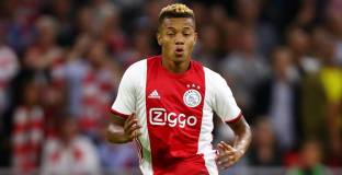 Севиля и Атлетико се интересуват от нападател на Аякс