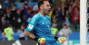 Наполи: Може да привлечем Оспина