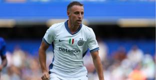 Наполи влезе в битка за Фратези