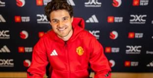 Фостър смята, че Ман Юнайтед поема риск с Ламенс 