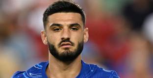 Челси поиска компенсация от Евертън за Броя