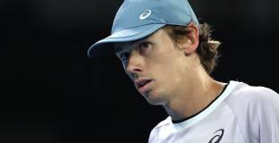 Де Минор се класира за 1/2-финалите на Заключителния турнир