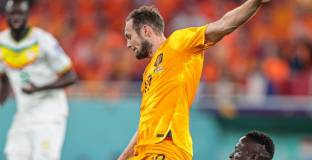 Блинд ще премине в Байерн Мюнхен 