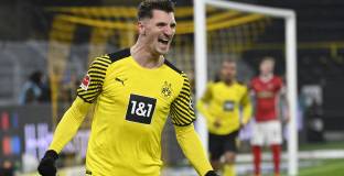 Барса иска защитник на Борусия Дортмунд