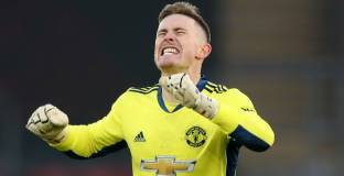 Скоулс: Чувствам се по-спокоен с Хендерсън на вратата 