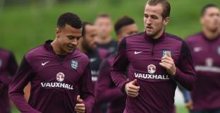 Адамс: Играчите на Тотнъм ще провалят националния на Англия 