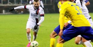 ФИФА извади от футбола за четири месеца Спас Делев заради Берое