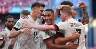 Белгия показа класа и обърна Дания (видео)