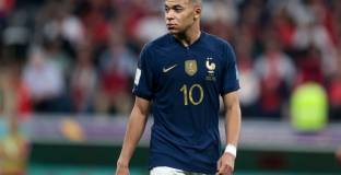 Дешан ще се срещне с Мбапе