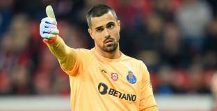 Челси установи контакт с Диого Коща